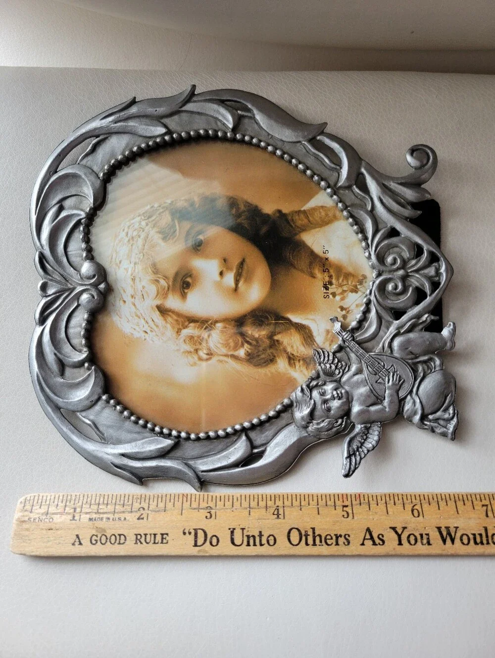 Victorian Look Pewter Heart-Shaped Silver-tone Cherub Picture Frame ~ GUC